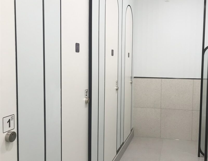 Unused Bathroom Stalls: A Buyer's Guide to Purchasing Quality Used Fixtures 1